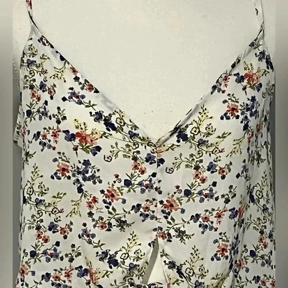 Cute floral tie crop tank by Timing size M EUC - Picture 4 of 8